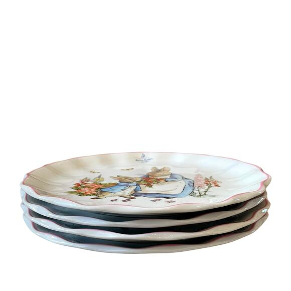 NEW Beatrix Potter Peter Rabbit and Mom Pink Edge Easter Dinner Plates Set of 4 - Picture 4 of 15